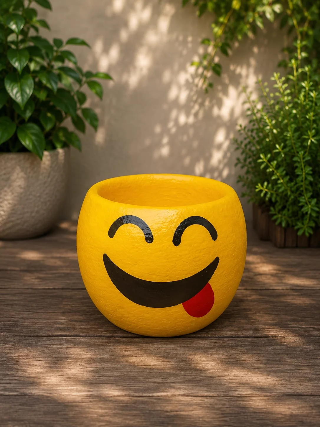 Maceta emoji grande con lengua